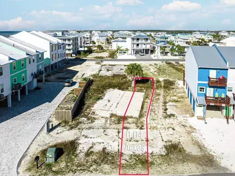 112 B 37th St, Mexico Beach, FL 32456