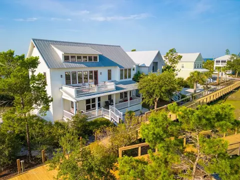 105 Washboard Ct, Port St. Joe, FL 32456