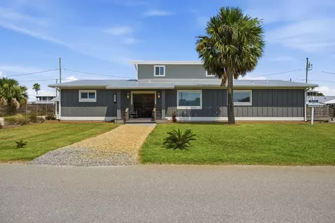 111 14th St, Mexico Beach, FL 32456