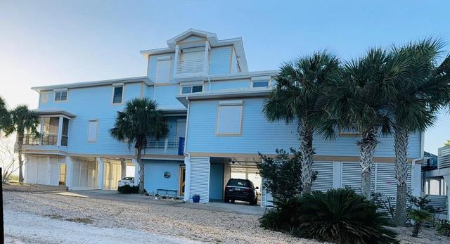 2904 Hidden Harbor Dr, Carrabelle, FL 32322