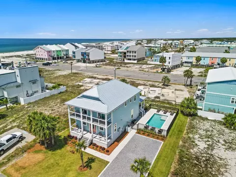 104 S 36th St, Mexico Beach, FL 32456