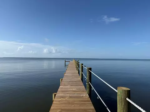View/Area - 9 Hammock Cove Rd, Eastpoint, FL 32328 photo 6 of 28