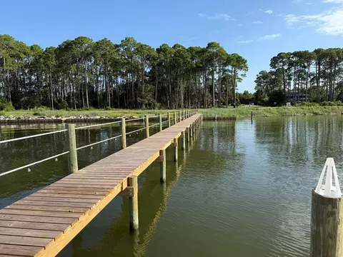 View/Area - 9 Hammock Cove Rd, Eastpoint, FL 32328 photo 4 of 28