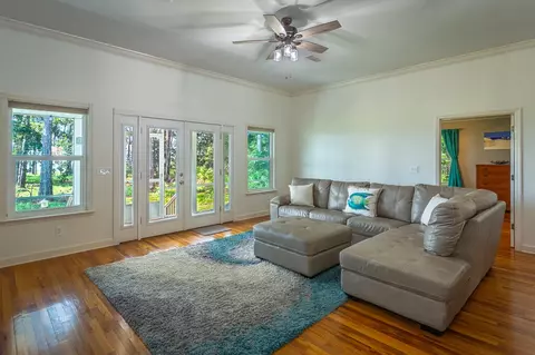 Living - 9 Hammock Cove Rd, Eastpoint, FL 32328 photo 4 of 6