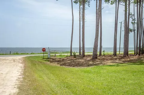 View/Area - 9 Hammock Cove Rd, Eastpoint, FL 32328 photo 12 of 28