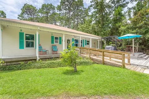 Exterior - 9 Hammock Cove Rd, Eastpoint, FL 32328 photo 15 of 32