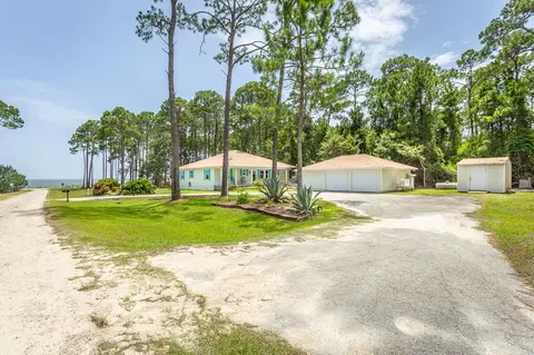 Exterior - 9 Hammock Cove Rd, Eastpoint, FL 32328 photo 24 of 32