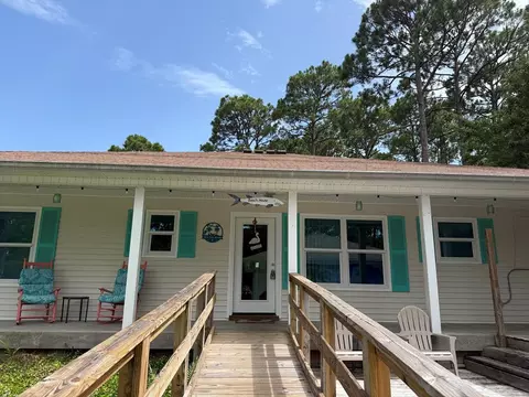 Exterior - 9 Hammock Cove Rd, Eastpoint, FL 32328 photo 10 of 32