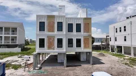 106 37th St, Mexico Beach, FL 32456