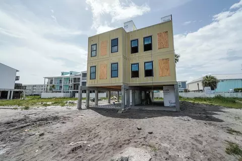 106 37th St, Mexico Beach, FL 32456