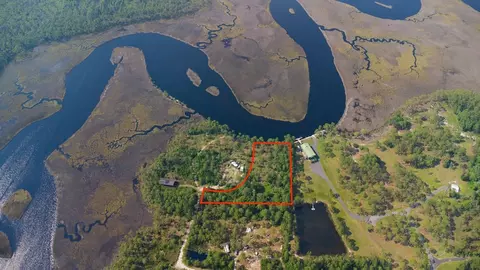 340 Jay Jay Way, Carrabelle, FL 32322 photo 15