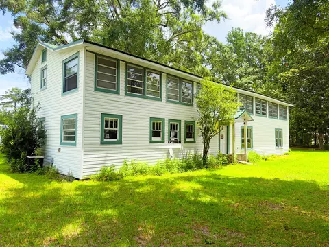 31839 SW Fox St, Bristol, FL 32321