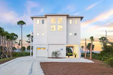225 Park Point Cir, Port St. Joe, FL 32456