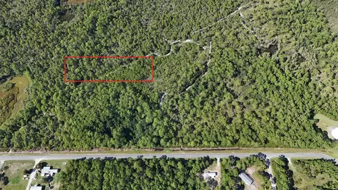 241 Twin Lakes Rd, Eastpoint, FL 32328