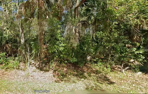 197 10th St, Apalachicola, FL 32320