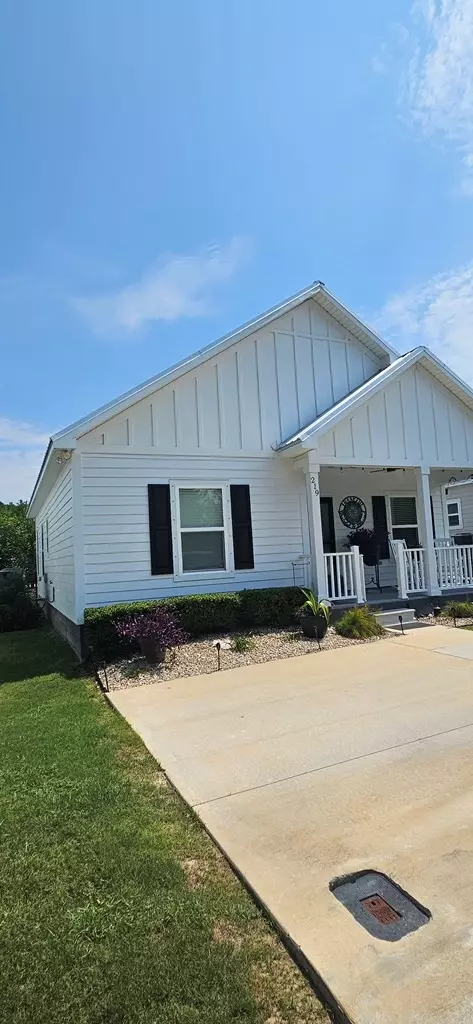 Exterior - 219 Ante-beppum Loop, Carrabelle, FL 32322 photo 3 of 11