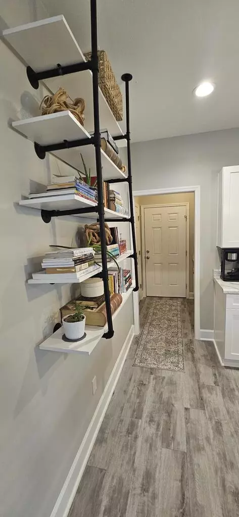 Entry Way - 219 Ante-beppum Loop, Carrabelle, FL 32322 photo 1 of 2