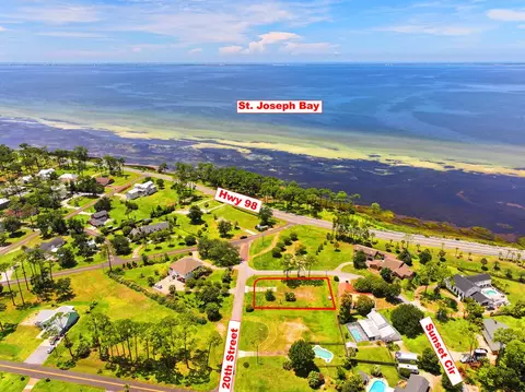 100 Sunset Cir, Port St. Joe, FL 32456