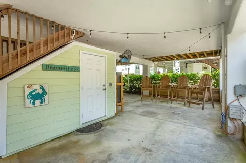 Exterior - 703 SE 3rd St #703-D, Carrabelle, FL 32322 photo 5 of 7
