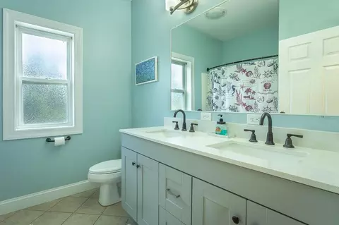 Bath - 703 SE 3rd St #703-D, Carrabelle, FL 32322 photo 2 of 2