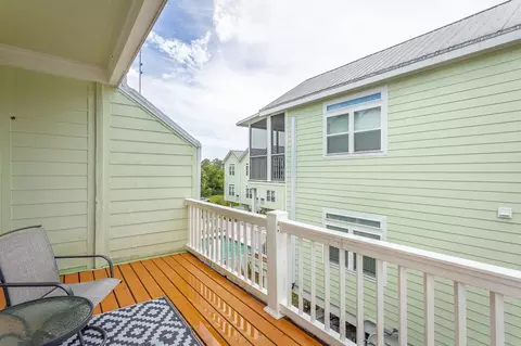 Exterior - 703 SE 3rd St #703-D, Carrabelle, FL 32322 photo 4 of 7