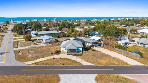 6427 Georgia Ave, Port St. Joe, FL 32456