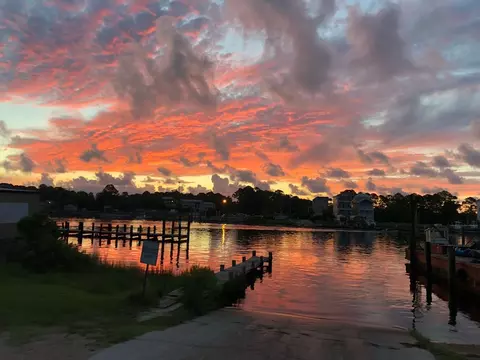 327 E Pass Lndg, Carrabelle, FL 32322 photo 7