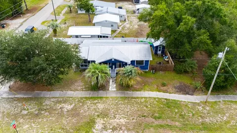 View/Area - 607 Three Rivers Rd, Carrabelle, FL 32322 photo 2 of 5