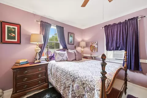 Bedroom - 607 Three Rivers Rd, Carrabelle, FL 32322 photo 1 of 4