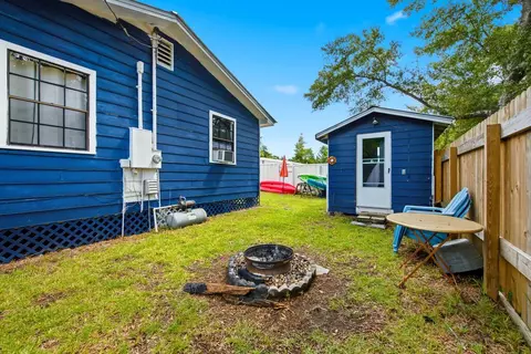 Exterior - 607 Three Rivers Rd, Carrabelle, FL 32322 photo 12 of 12