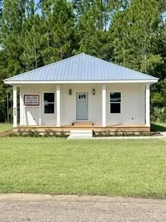 624 Knowles Ave, Port St. Joe, FL 32456