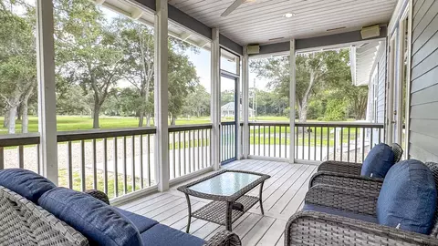 Exterior - 132 Putnal St, Carrabelle, FL 32322 photo 2 of 6