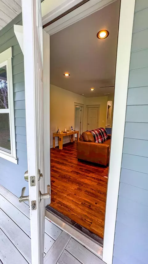 Entry Way - 132 Putnal St, Carrabelle, FL 32322 photo 1 of 2