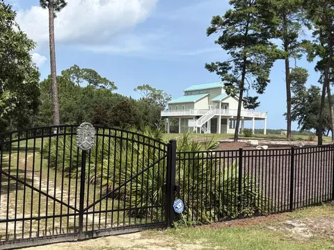Exterior - 117 Osprey, Carrabelle, FL 32322 photo 10 of 11
