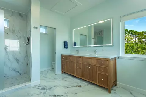 Bath - 117 Osprey, Carrabelle, FL 32322 photo 1 of 1