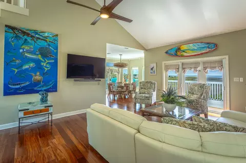Living - 117 Osprey, Carrabelle, FL 32322 photo 1 of 2