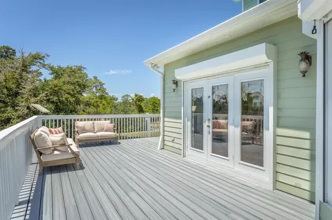 Exterior - 117 Osprey, Carrabelle, FL 32322 photo 5 of 11