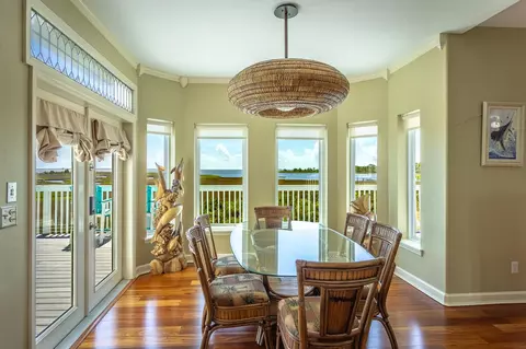 Dining - 117 Osprey, Carrabelle, FL 32322 photo 2 of 2