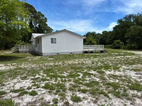 155 Doe Ln, Carrabelle, FL 32322 photo 2