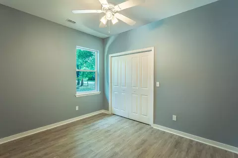 Bedroom - 509 SE 7th St, Carrabelle, FL 32322 photo 3 of 4