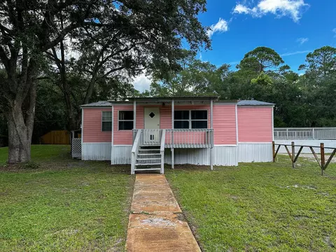 92 Koch St, Panacea, FL 32346 photo 2