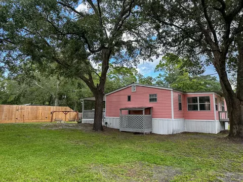 92 Koch St, Panacea, FL 32346 photo 4