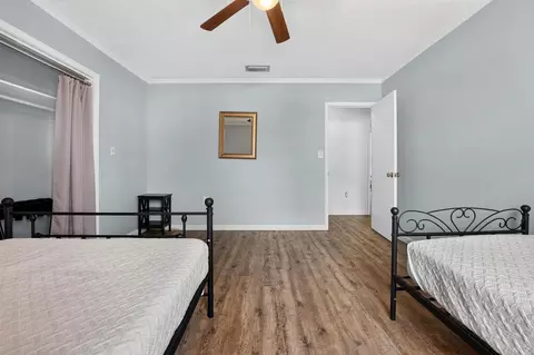 Bedroom - 3077 Hwy 98 E, Lanark Village, FL 32323 photo 6 of 11