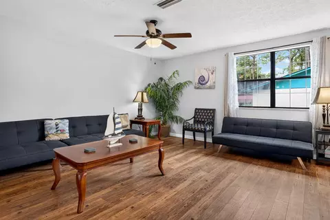 Living - 3077 Hwy 98 E, Lanark Village, FL 32323 photo 1 of 3