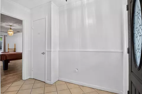 Entry Way - 3077 Hwy 98 E, Lanark Village, FL 32323 photo 4 of 7