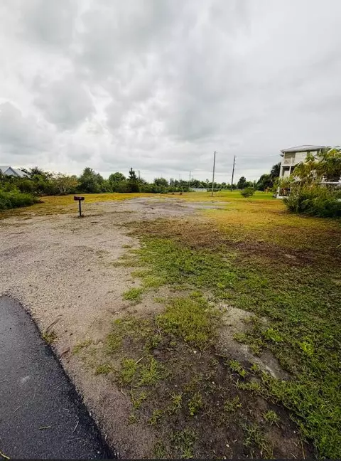 118 16th St, Mexico Beach, FL 32456 photo 2