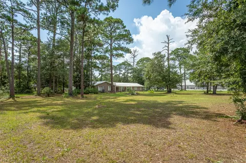 1494 Bluff Rd, Apalachicola, FL 32320