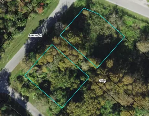 N/a Ave M, Apalachicola, FL 32320