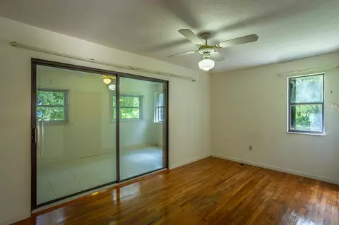 Bedroom - 112 Hinton St, Carrabelle, FL 32322 photo 4 of 5