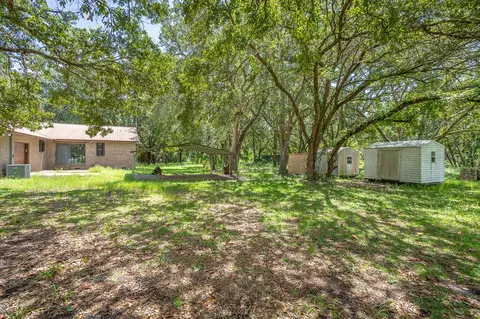 Exterior - 112 Hinton St, Carrabelle, FL 32322 photo 14 of 14